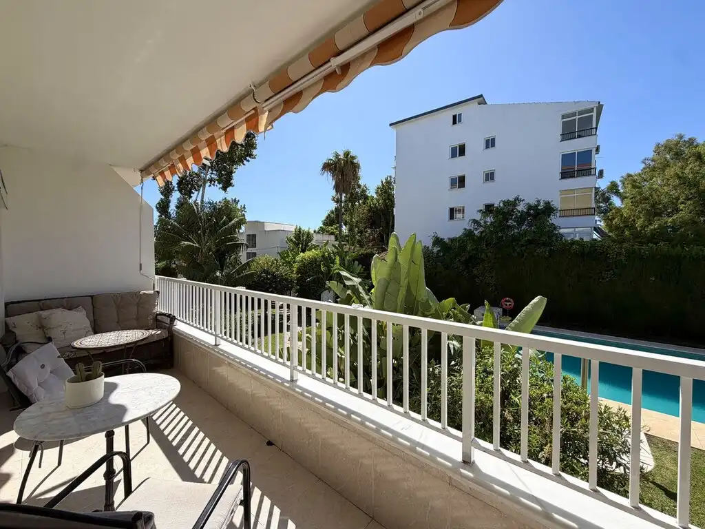Terrassa de Apartament en venda en Marbella amb Aire condicionat, Terrassa i Moblat