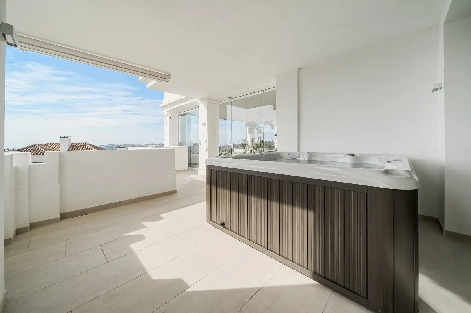 Apartament amb piscina en venda a Nueva Andalucía, imagen 20