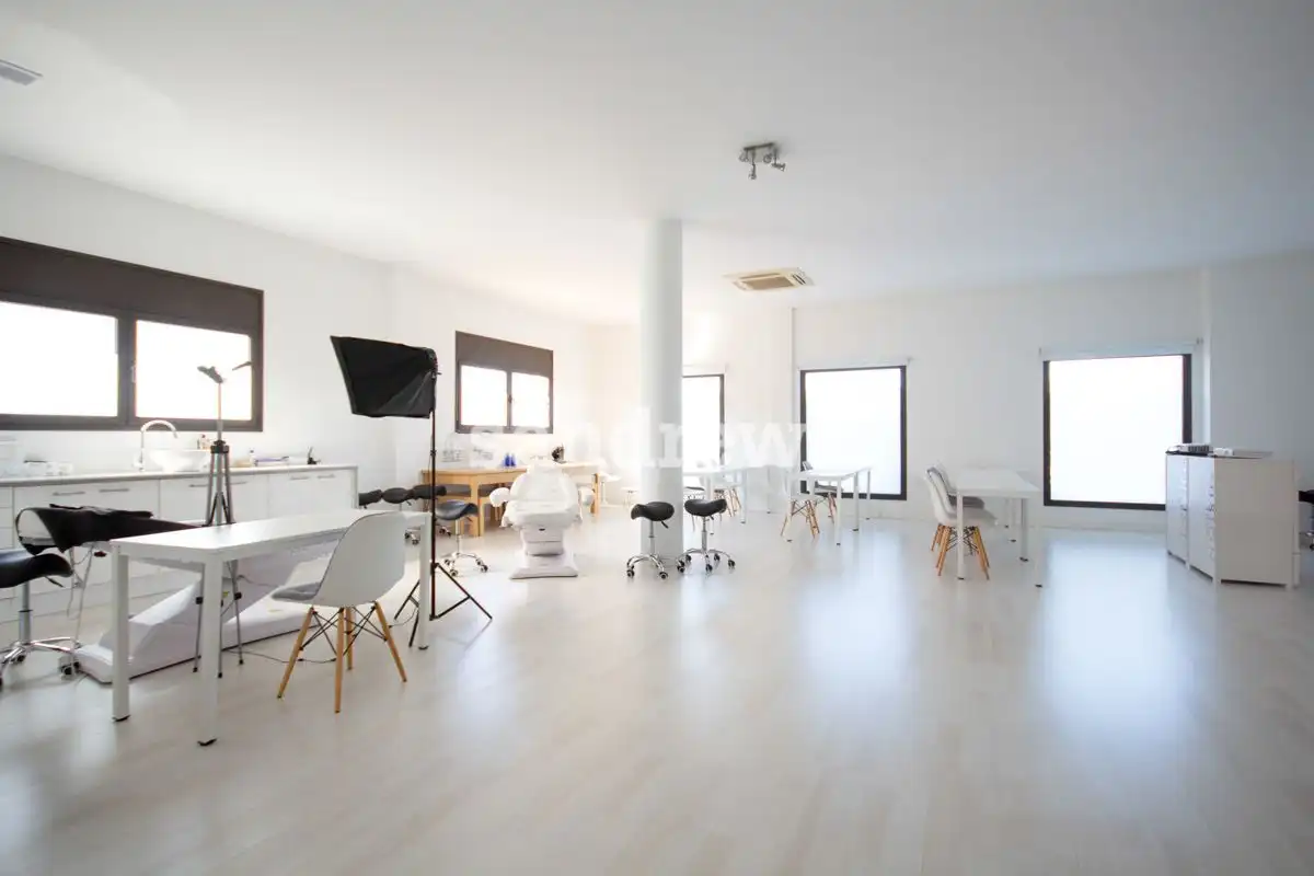 Casa adosada en venta en Vilafant con Aire acondicionado, Calefacción y Jardín privado