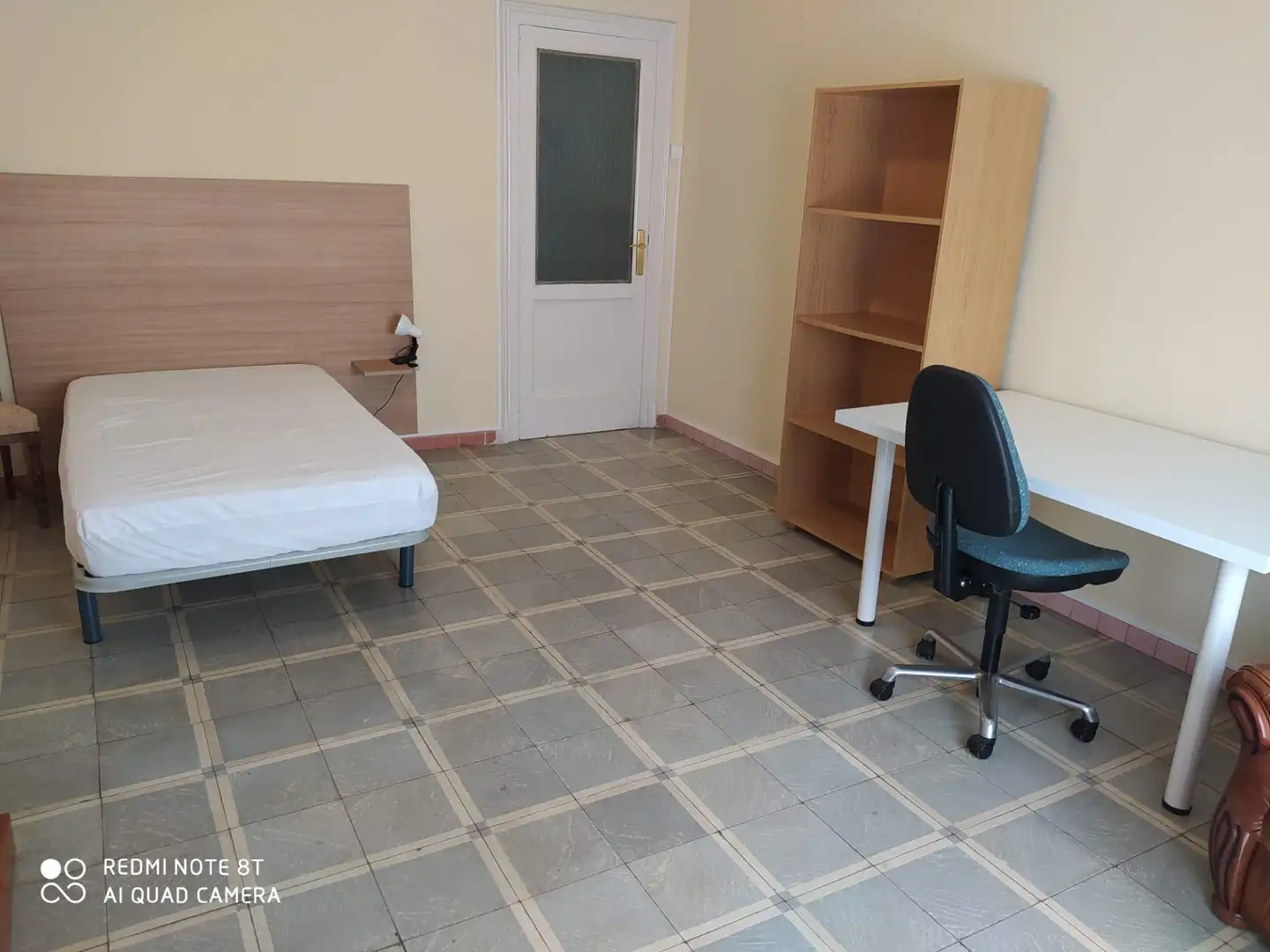 Habitación de Piso de alquiler en Zaragoza con Calefacción, Amueblado y Horno