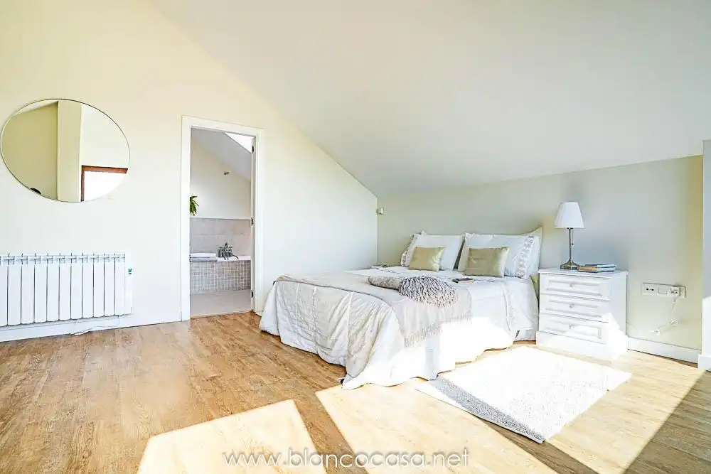 Bedroom of Houses for sale in Carballo  with Heating, Private garden and Storage room