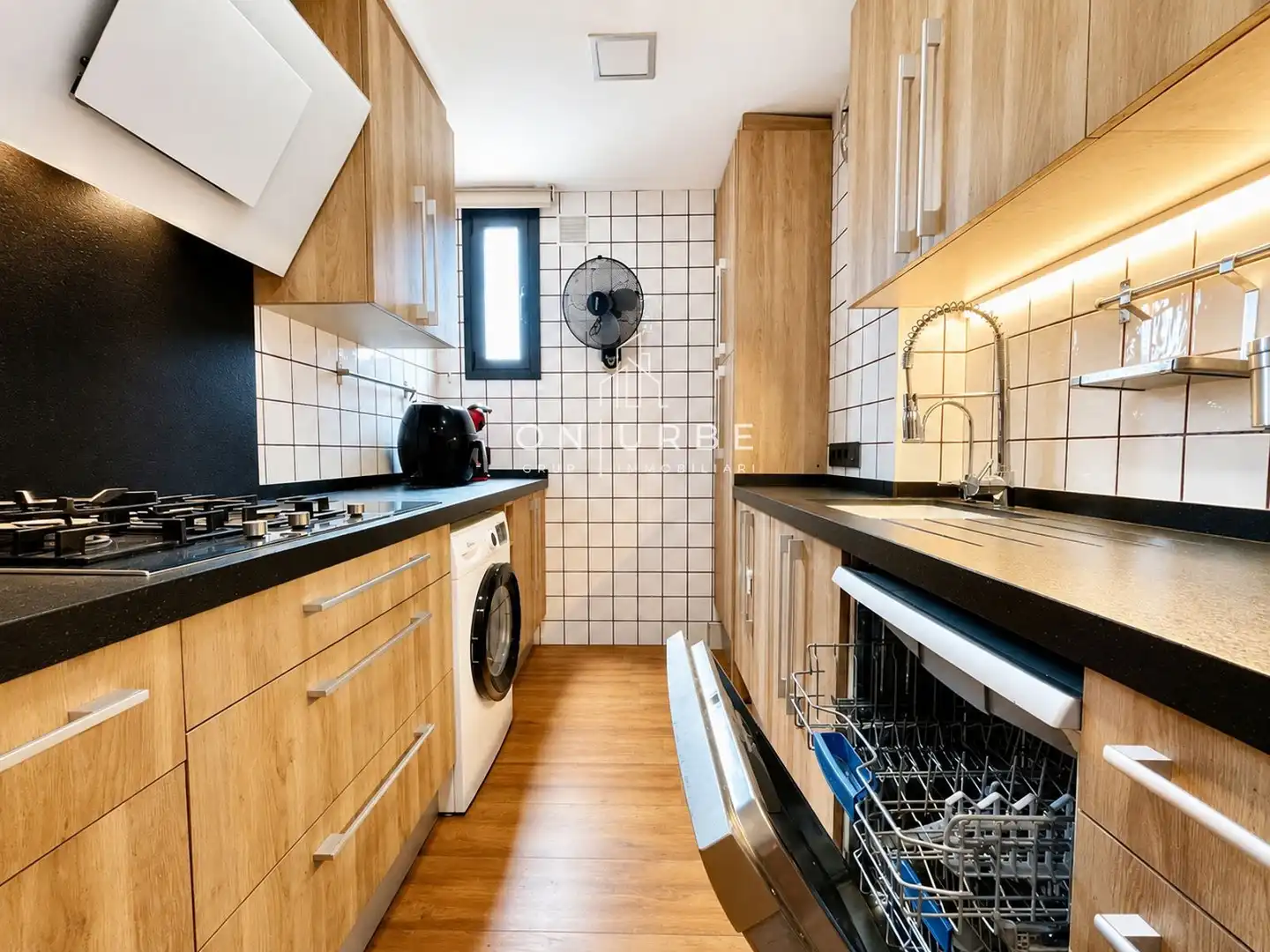 Piso con terraza en venta en Joan de Borbo Comte Barce, imagen 21