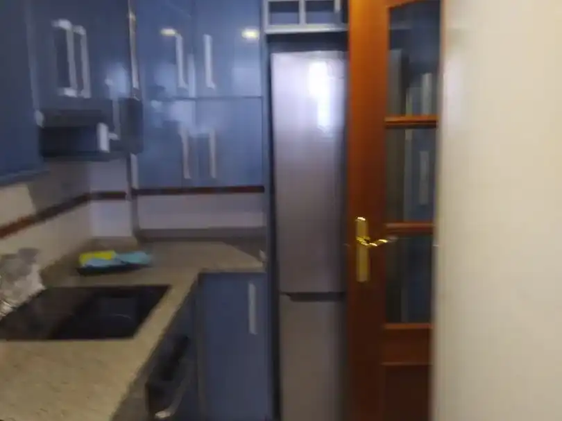 Cuina de Pis en venda en Granada amb Aire condicionat, Jardí privat i Traster