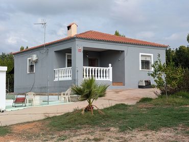 Casa rustica con piscina in vendita a Pedralba