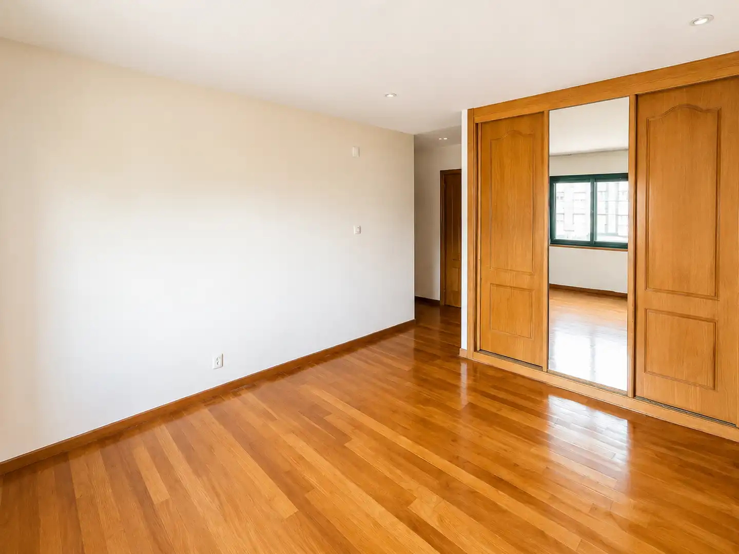 Habitación de Piso en venta en Marín con Calefacción y Trastero
