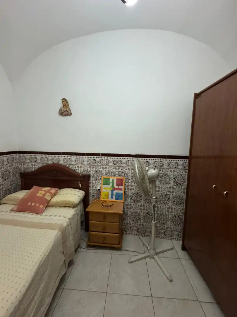 Bedroom of Houses for sale in Monterrubio de la Serena  with Air Conditioner, Parquet flooring and Storage room