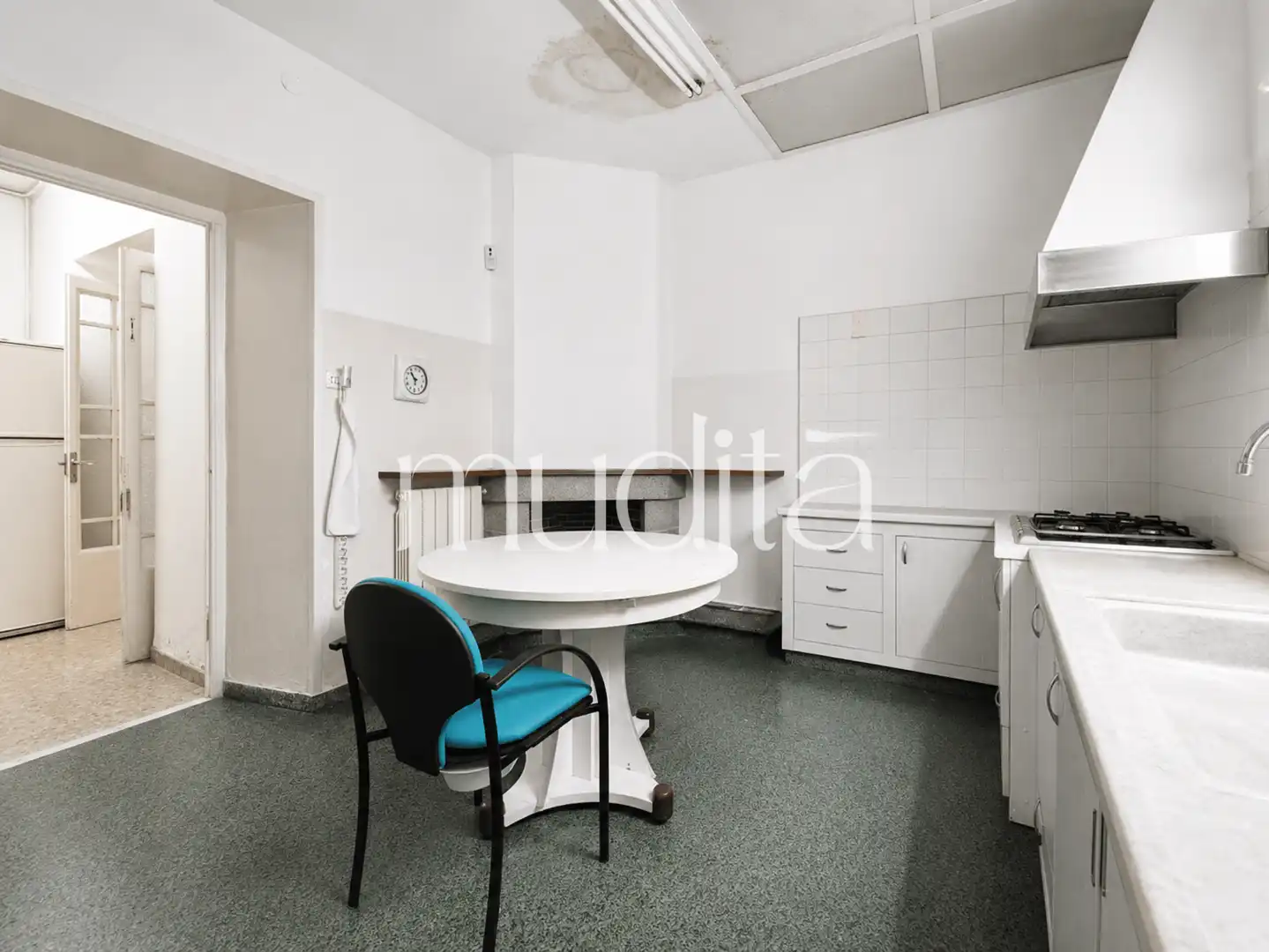 Cocina de Casa adosada en venta en El Masnou con Trastero y Balcón