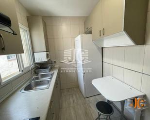 Kitchen of Flat to rent in Tortosa