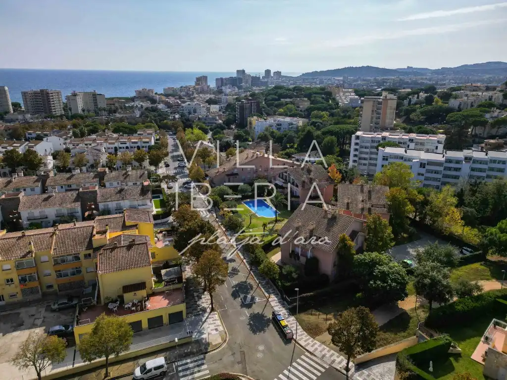 Exterior view of Apartments for sale in Castell d'Aro, Platja d'Aro i s'Agaró  with Heating, Private garden and Terrace