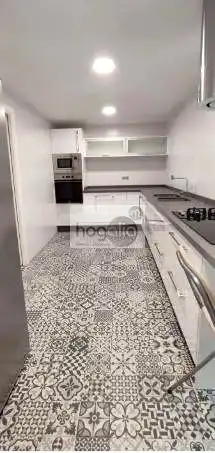 Appartamento con terrazza in affitto a Casco Antiguo, imagen 8