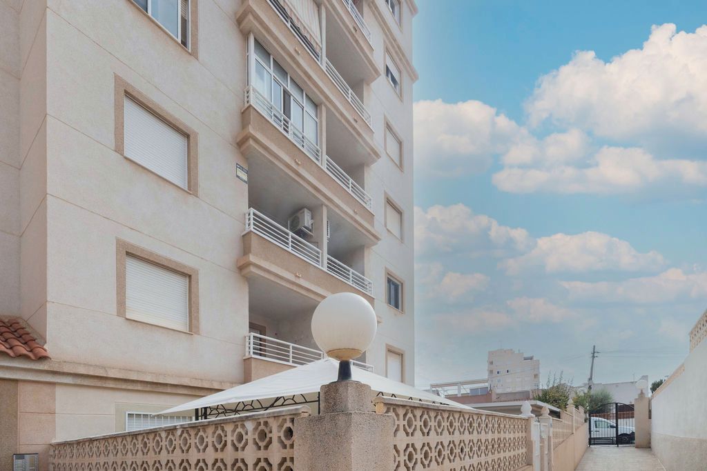 Exterior view of Flat for sale in Torrevieja