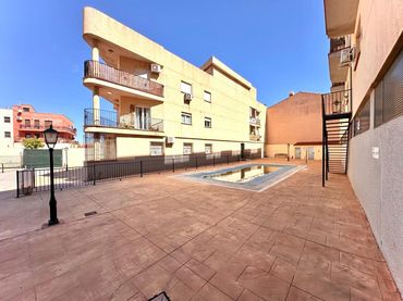 Piso con piscina en venta en Real De Málaga