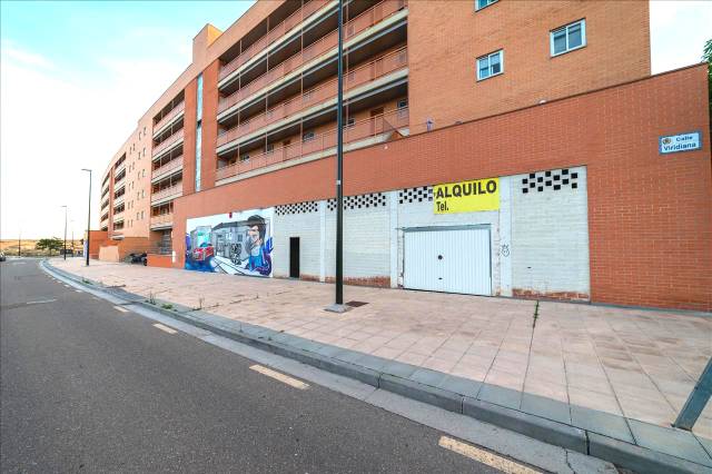 Local comercial en Venta en VIRIDIANA en Valdespartera