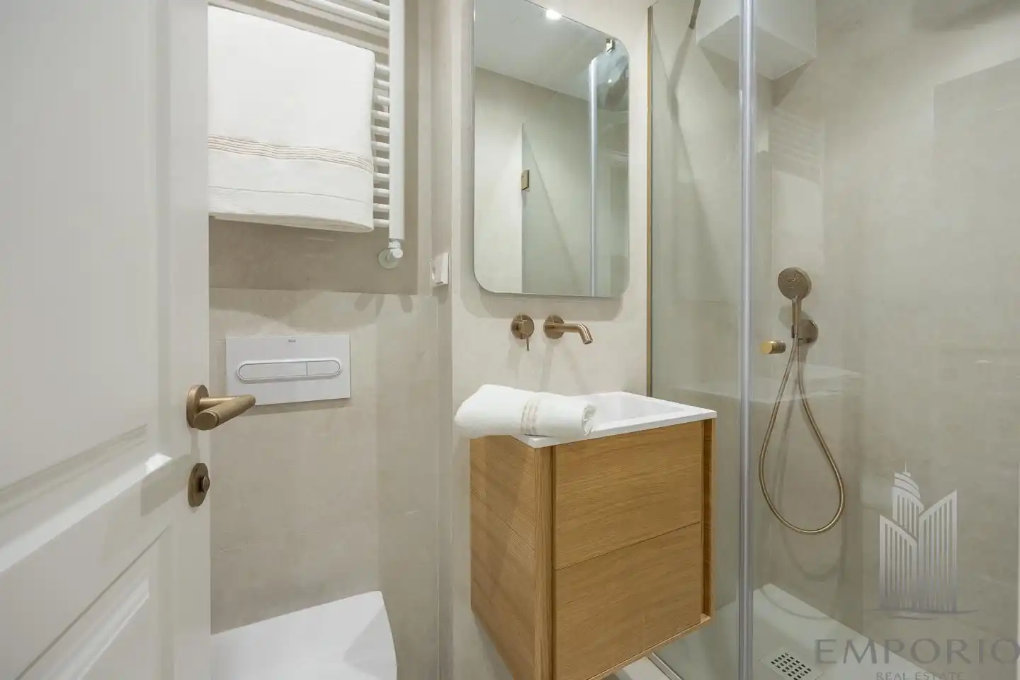 Piso con ascensor en venta en De Ayala, imagen 18