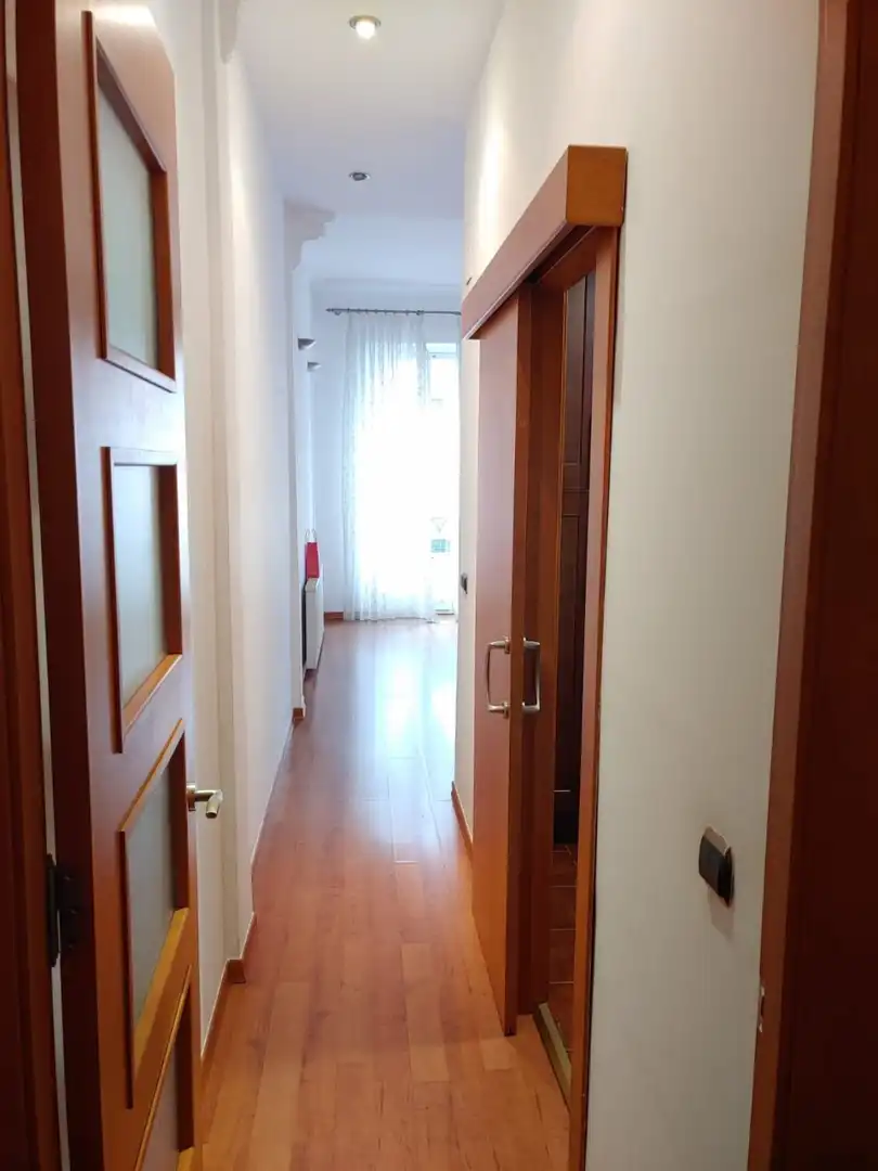 Wohnung zur Miete in Valencia mit Klimaanlage, Heizung und Parkett