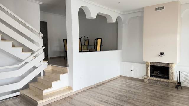 Casa-chalet en Alquiler en Cabo de las Huertas