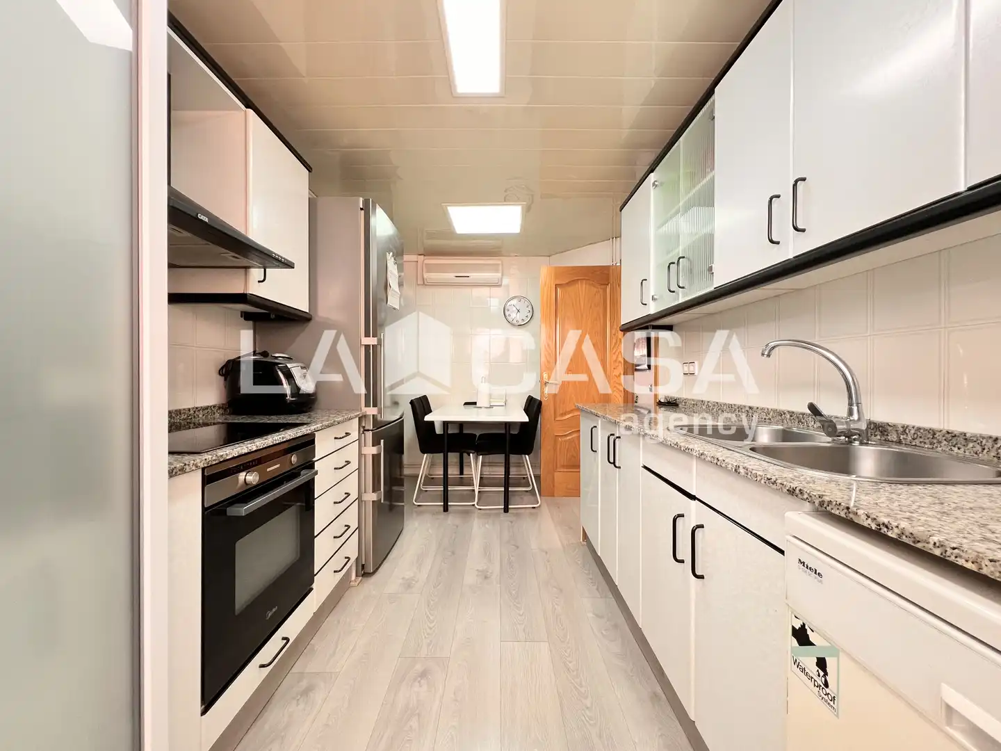 Cocina de Piso en venta en Badalona con Calefacción, Terraza y Trastero