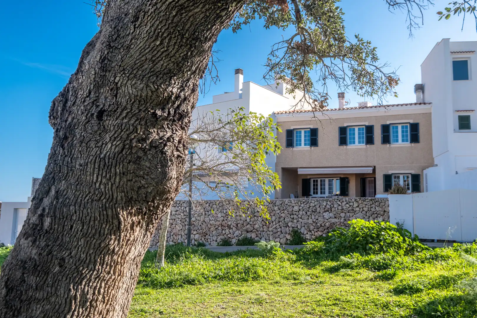 Vista exterior de Casa adosada en venta en Maó - Mahón con Calefacción, Parquet y Terraza