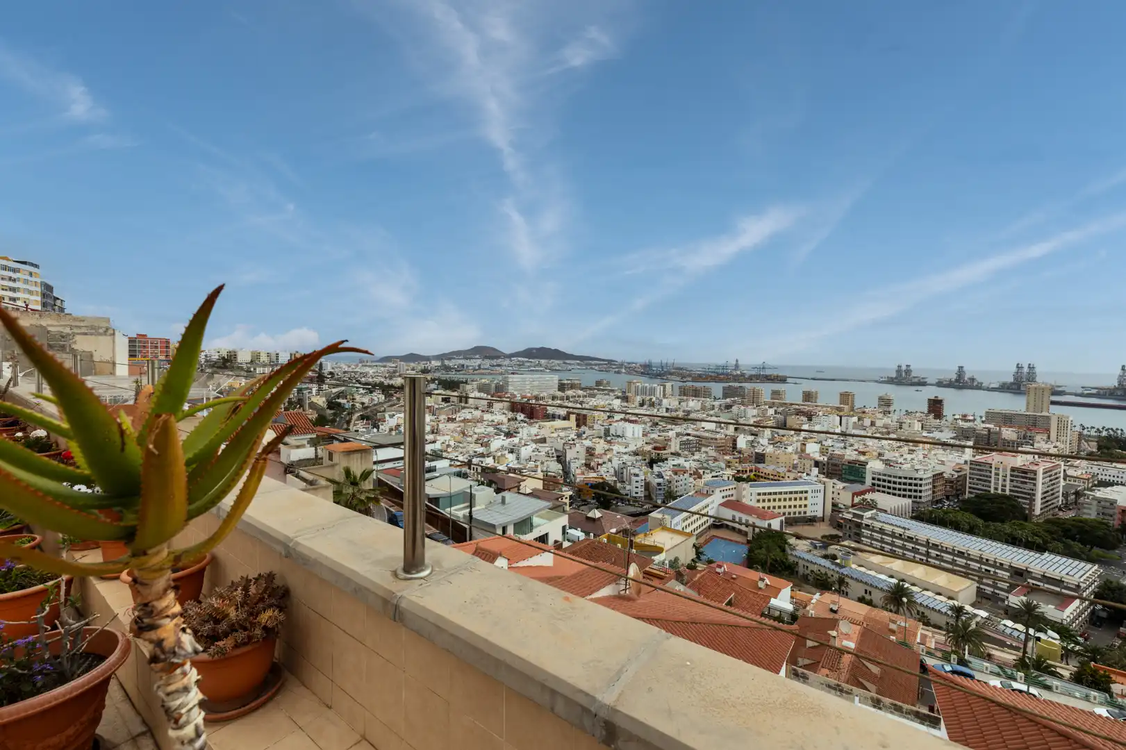 Exterior view of Houses for sale in Las Palmas de Gran Canaria
