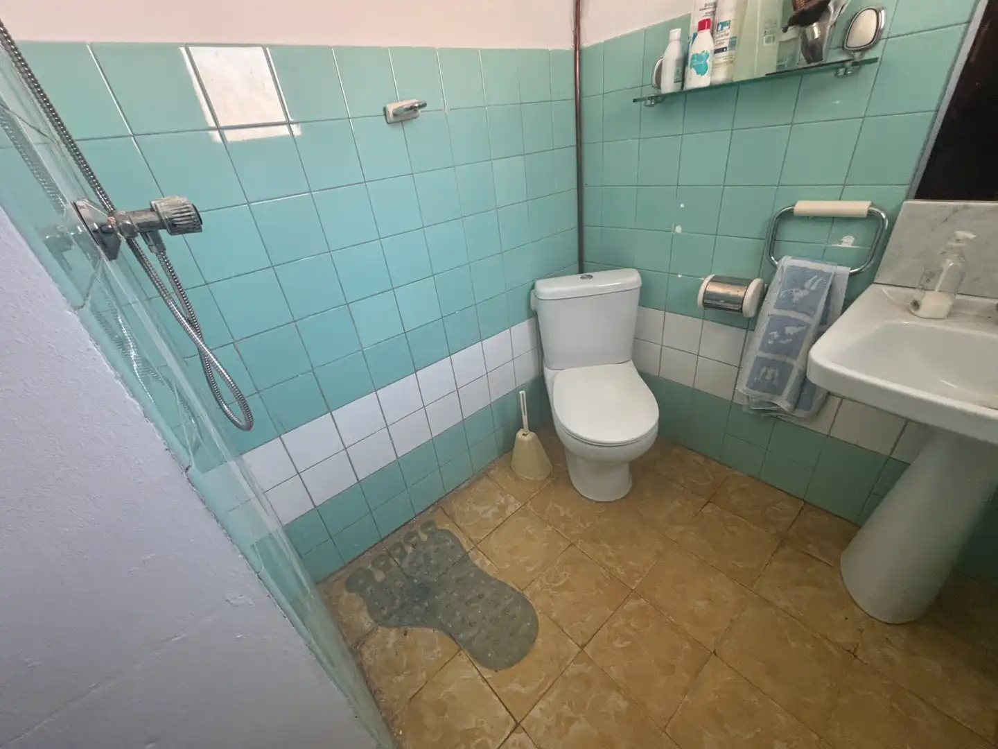 Bathroom of Houses for sale in Sarroca de Lleida  with Terrace, Oven and Balcony