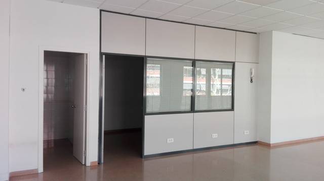 Oficina en Alquiler en Carrer d'Ignasi Iglesias, 21 en El Pedró