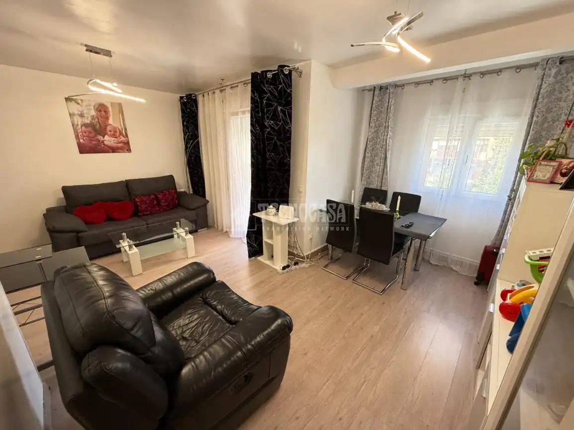 Sala de estar de Piso en venta en Guadalajara con Aire acondicionado, Calefacción y Terraza
