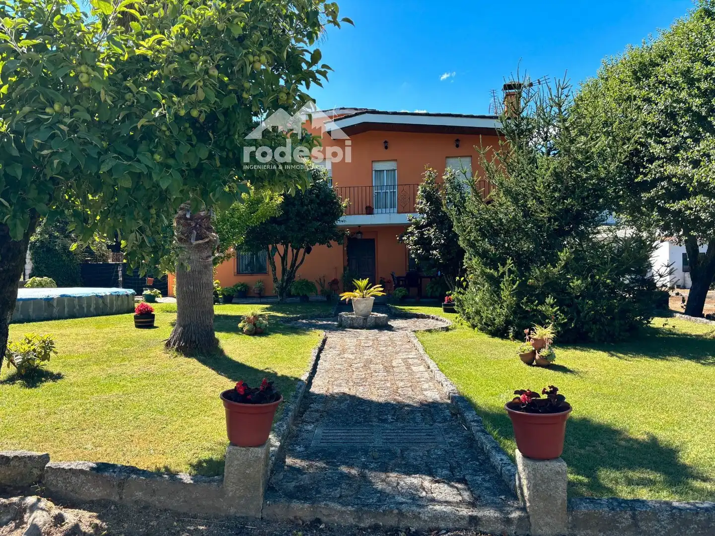Chalet en venta en Leiro