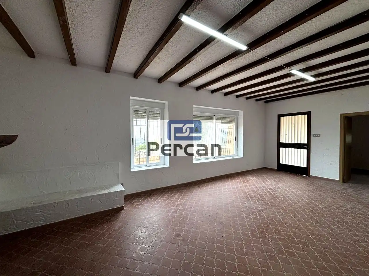 Casa rústica amb jardí de lloguer a Nuches, imagen 37