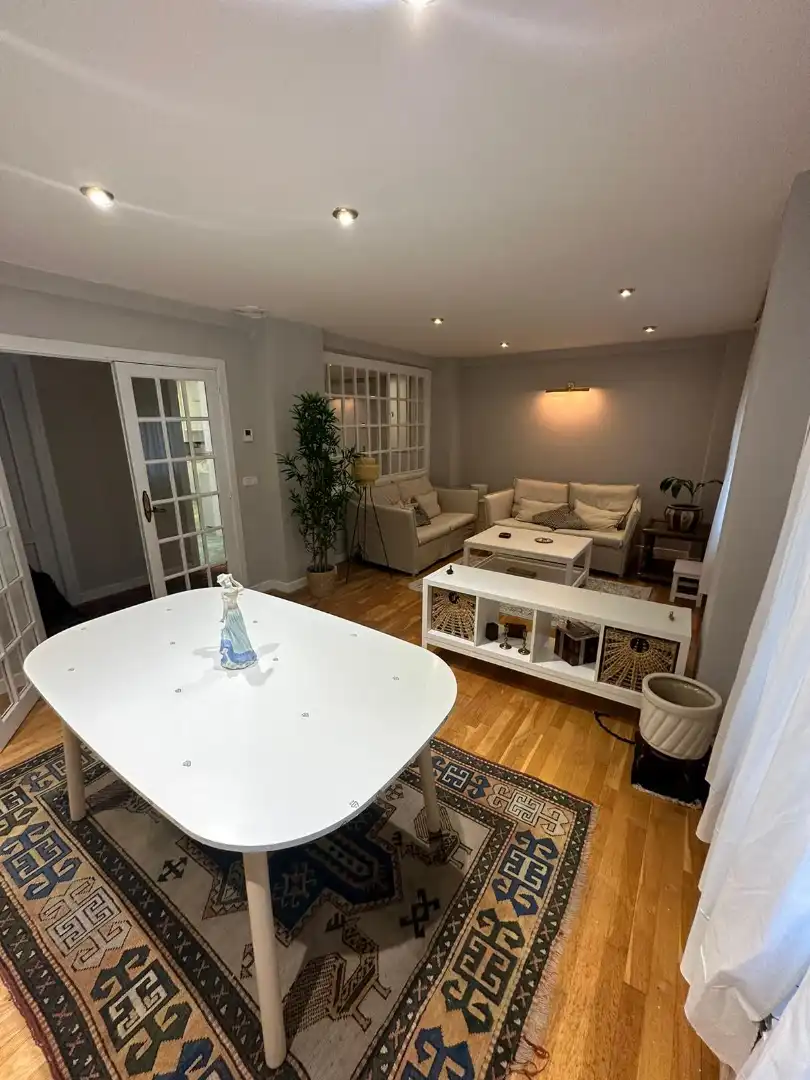 Flat for rent in Avenida del Arlanzón, Villa Pilar
