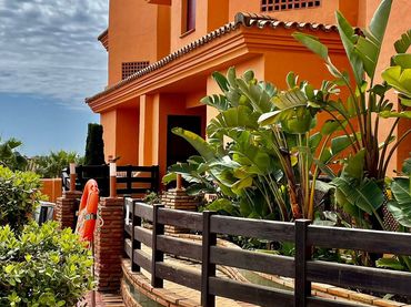 Apartment with pool for sale in Benahavís pueblo