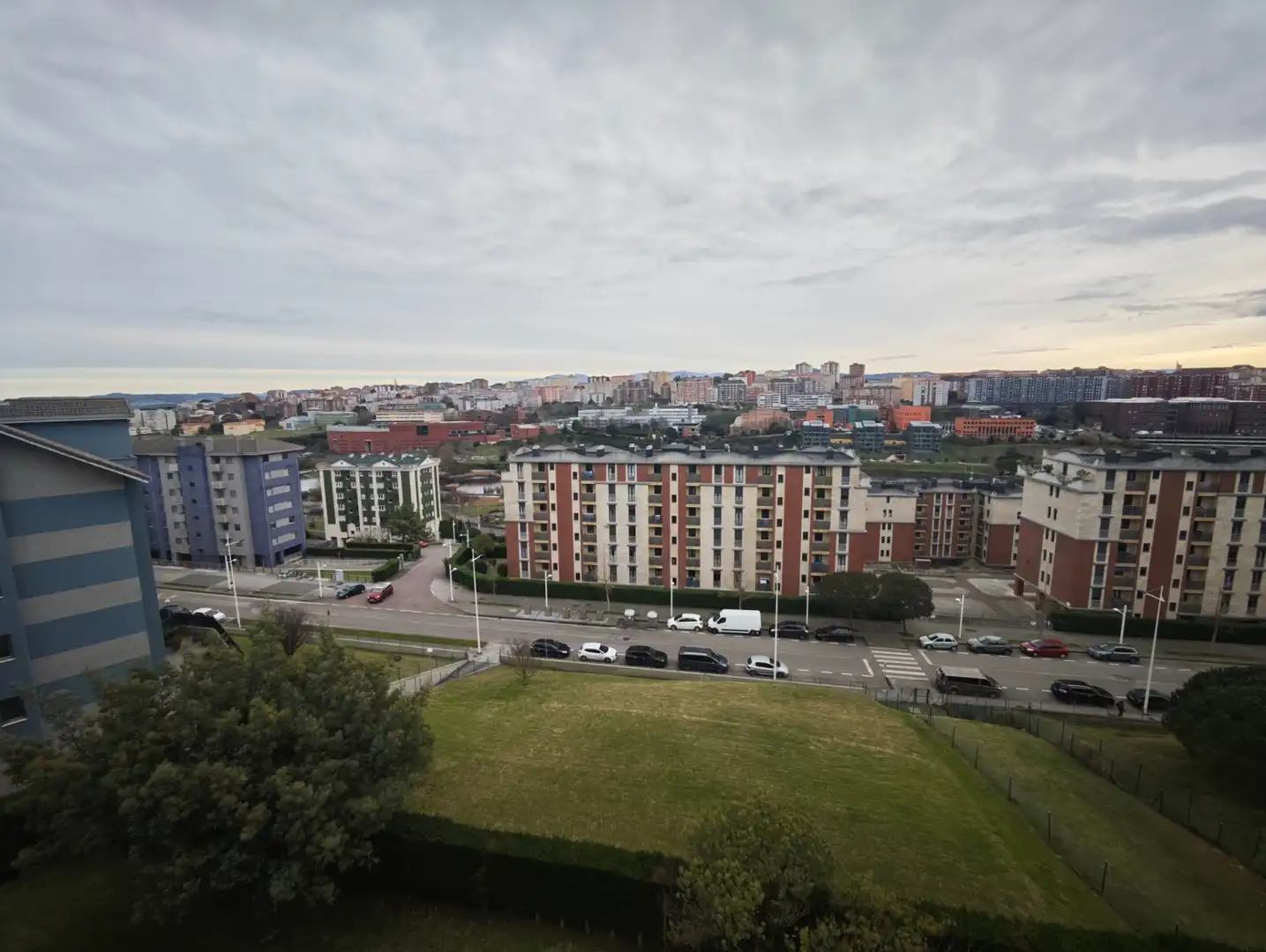 Außenansicht von Wohnung zur Miete in Santander mit Heizung, Möbliert und Ofen