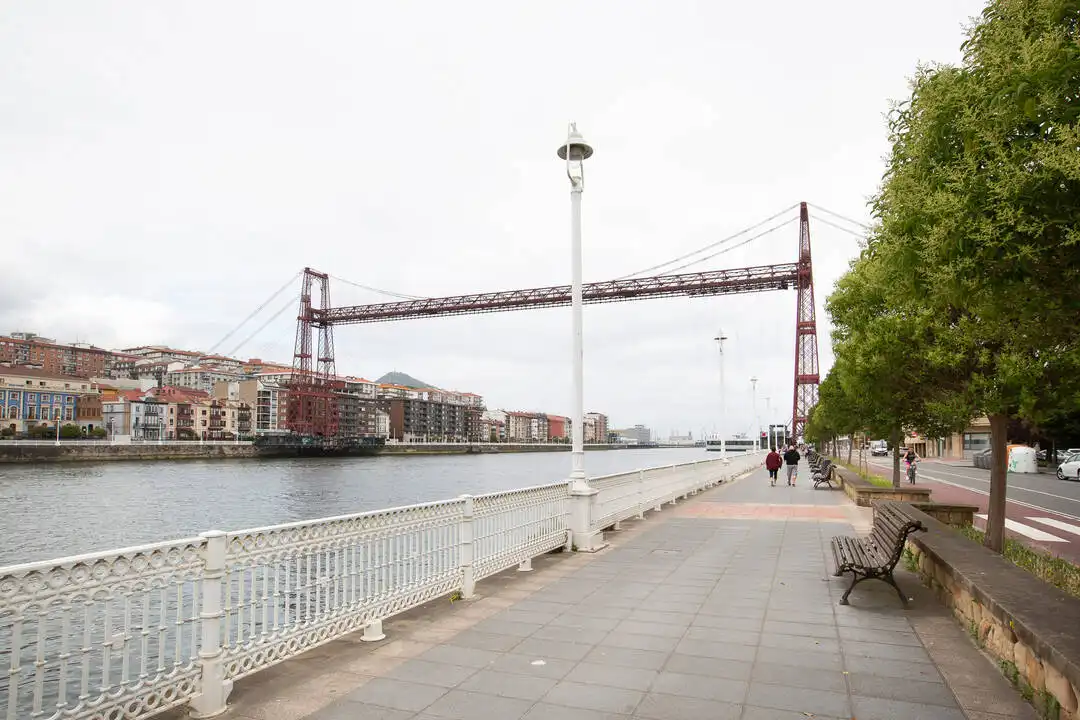 Vista exterior de Piso en venta en Getxo  con Calefacción, Trastero y Amueblado