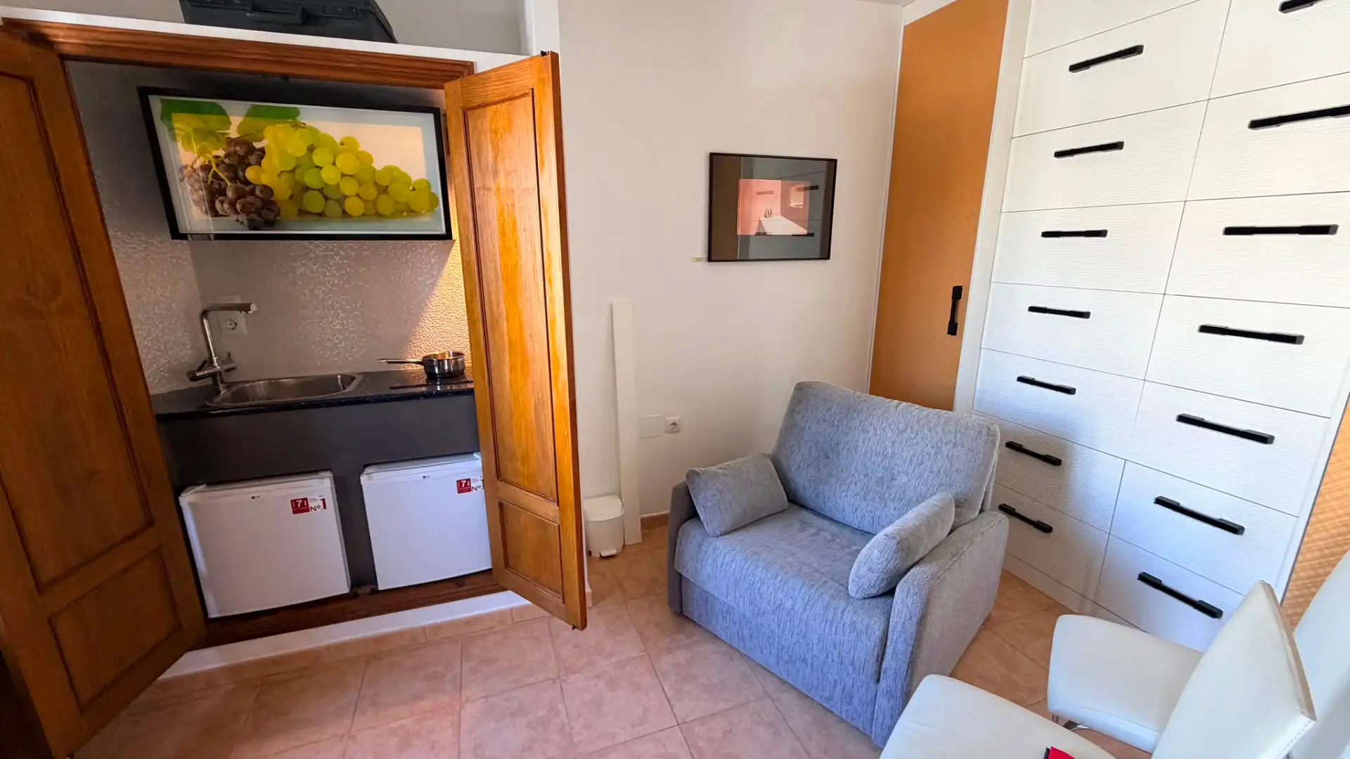 Sala d'estar de Casa o xalet en venda en Níjar amb Aire condicionat, Terrassa i Moblat