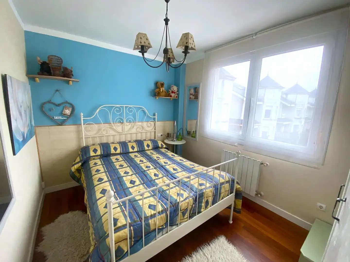 Habitación de Casa o chalet en venta en Castro-Urdiales con Calefacción, Jardín privado y Parquet