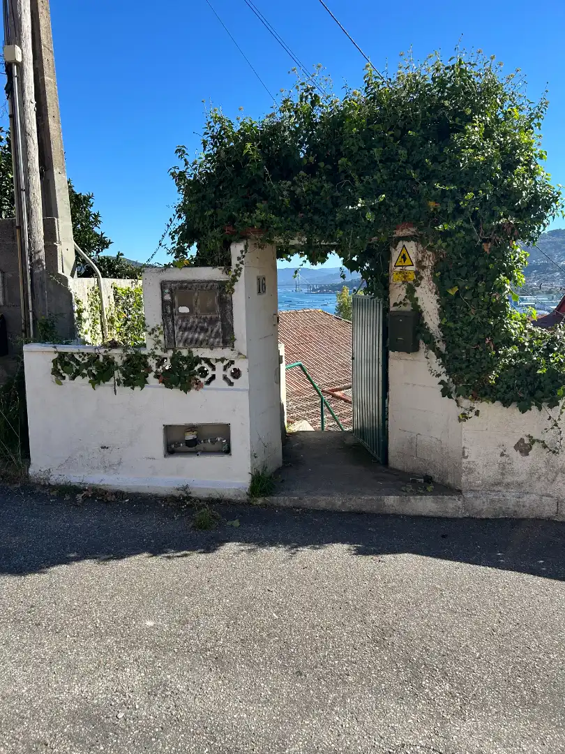 Vista exterior de Casa o xalet en venda en Vigo 