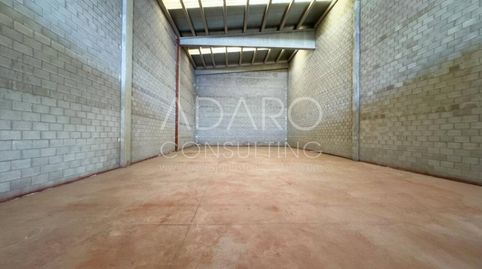 Foto 3 von Fabrikhallen zur Miete in Calle Nitra, Estación - Los Manantiales, Guadalajara Capital