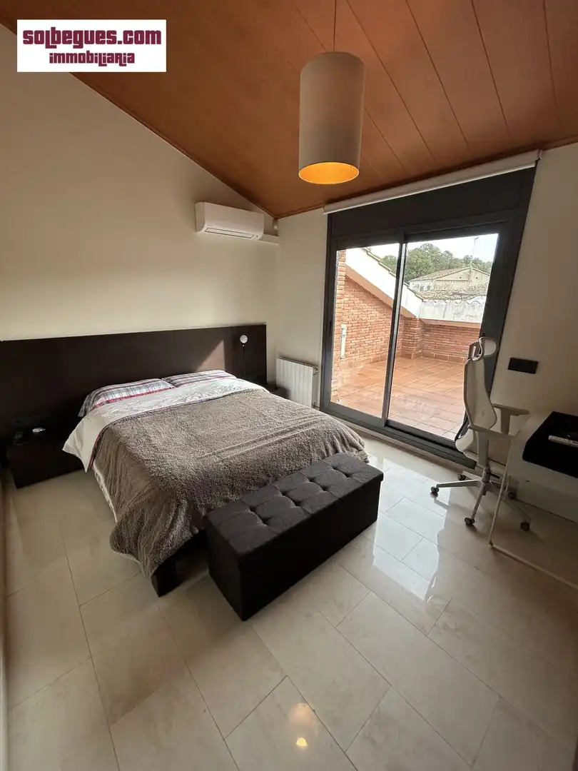 Dormitori de Casa o xalet de lloguer en Begues amb Aire condicionat, Calefacció i Jardí privat