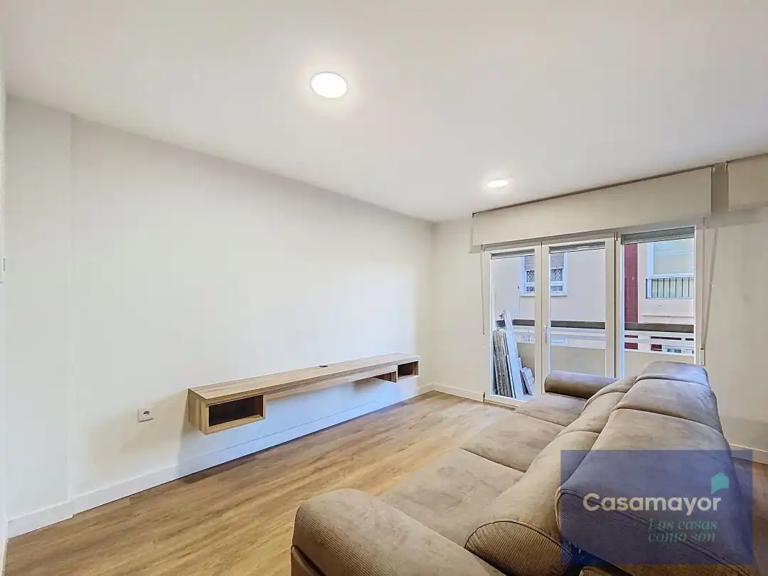 Sala de estar de Piso de alquiler en Alicante / Alacant con Aire acondicionado, Calefacción y Terraza