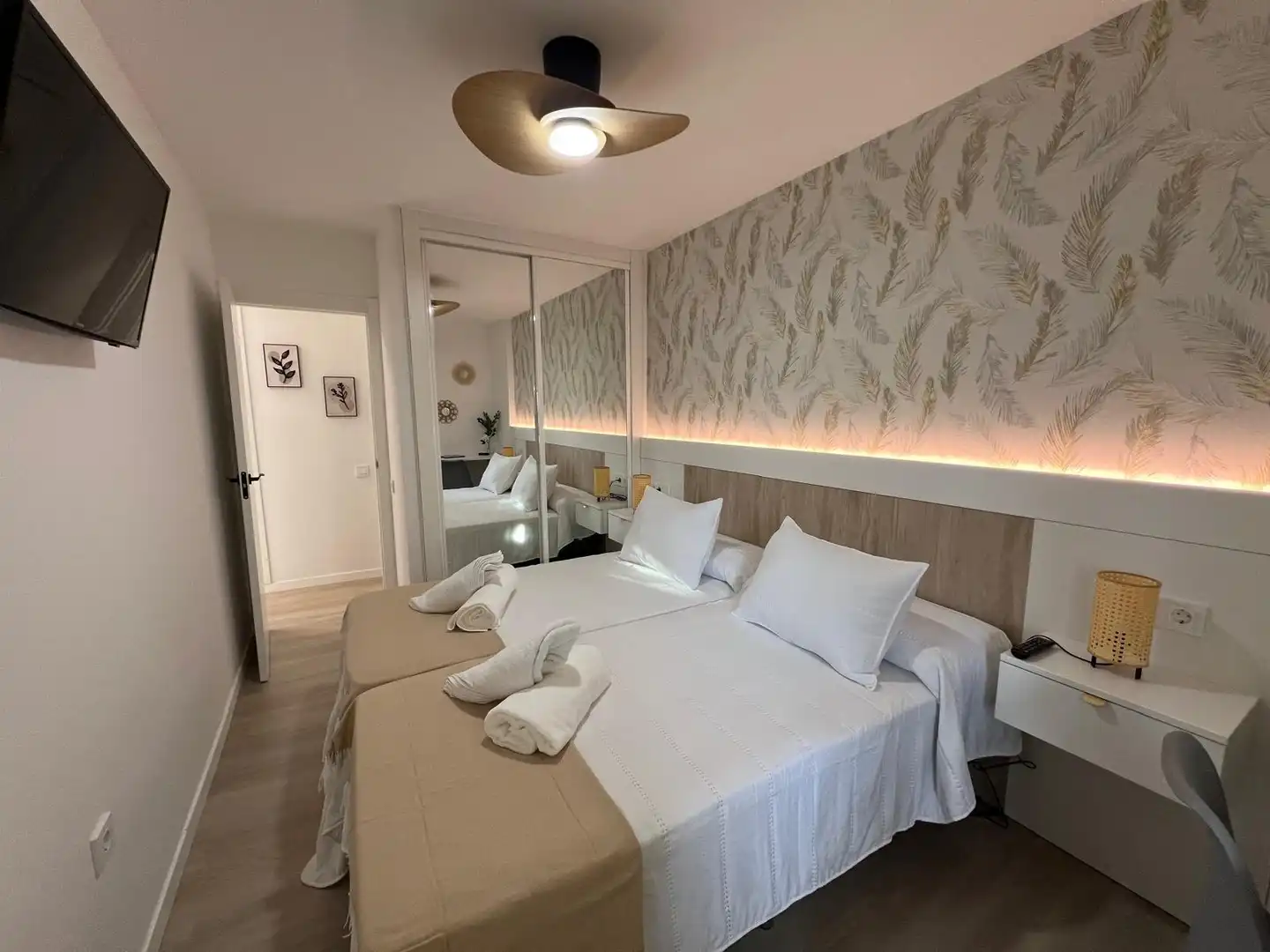 Habitación de Apartamento en venta en Parque de la Paloma