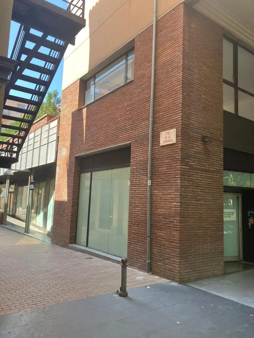 Büro zum Verkauf in Plaça Escultor Josep Clarà 7, imagen 19