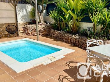 Casa amb piscina en venda a Lloret Residencial - Montlloret