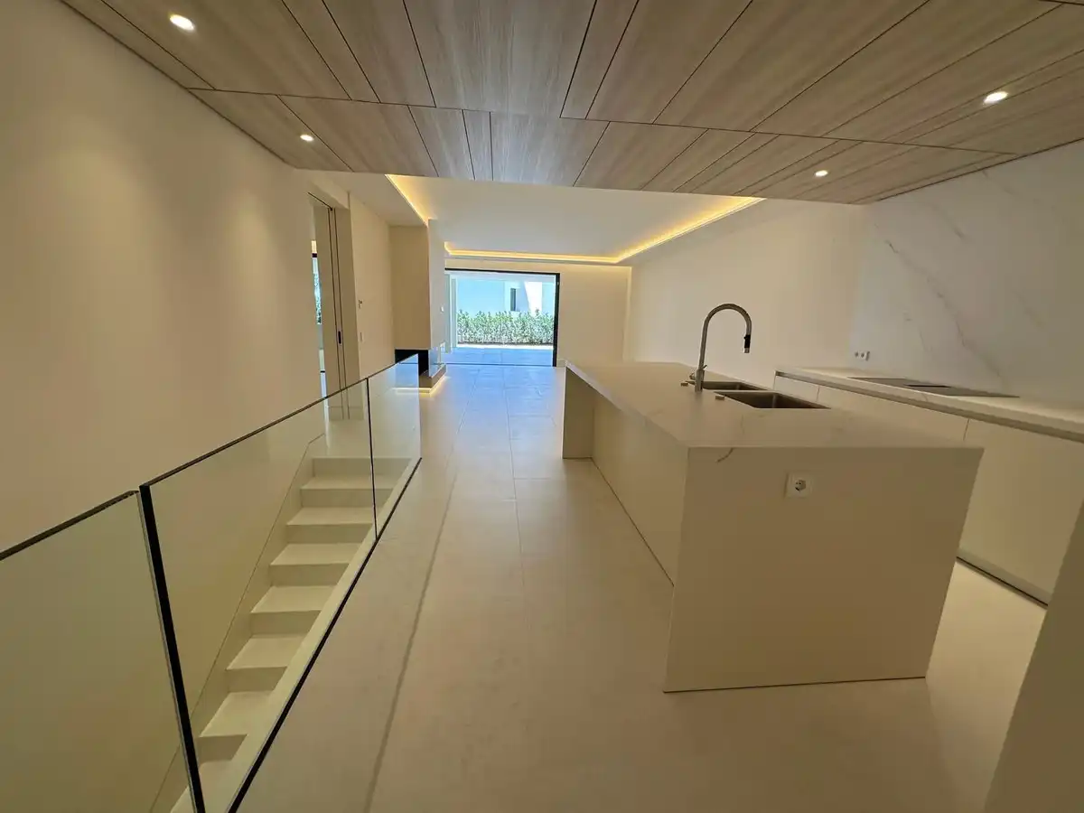 Habitatge amb piscina en venda a Río Real - Los Monteros, imagen 16