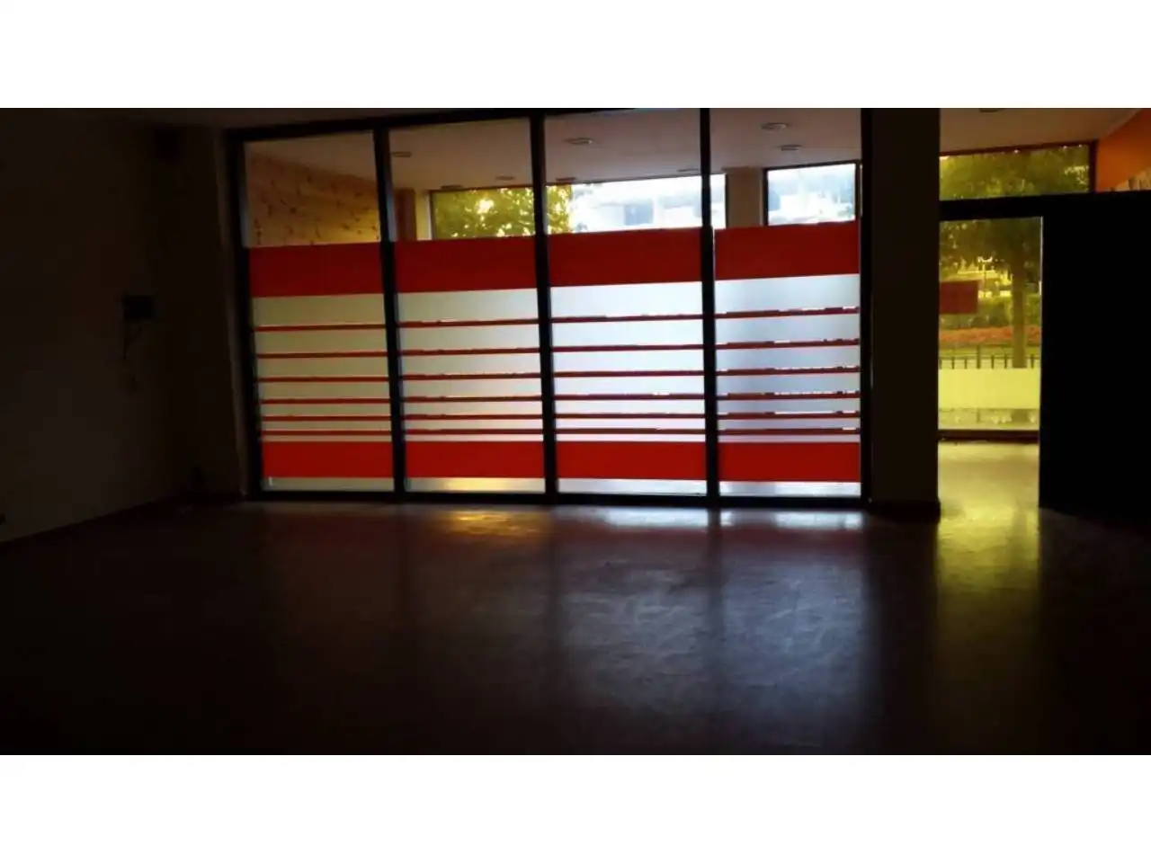 Local comercial en venta en Milán - Pumarín - Teatinos, imagen 3