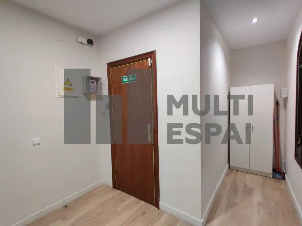 Office space with lift to rent in Carrer de Balmes, imagen 9