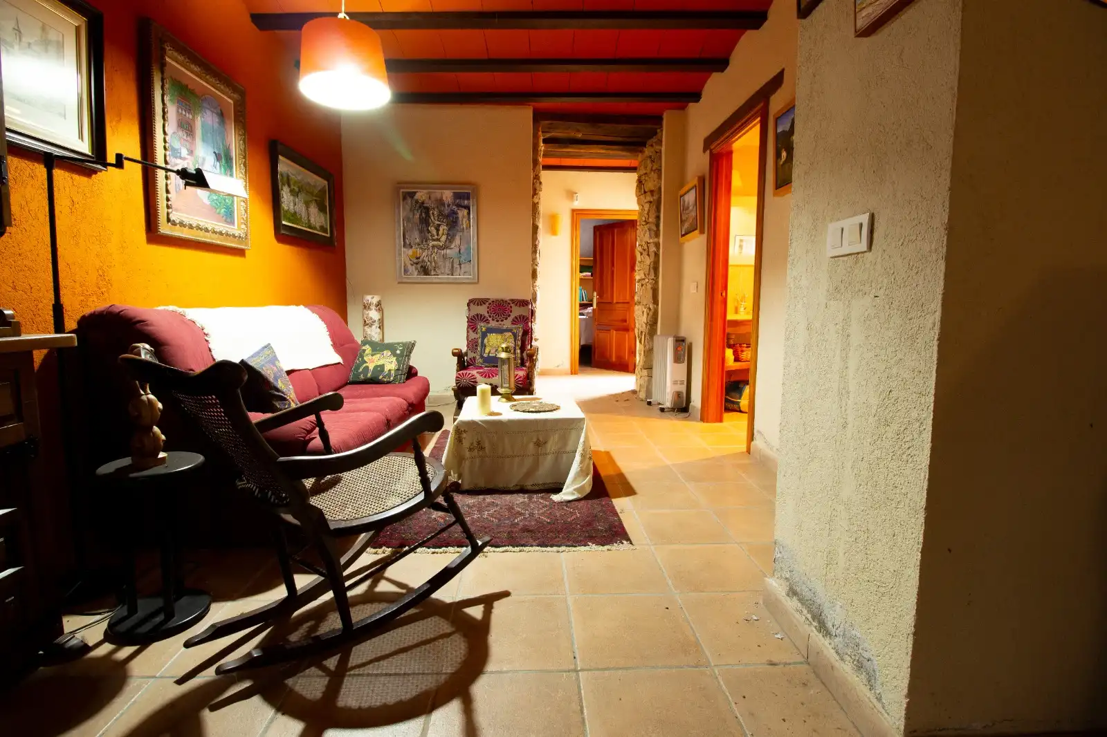 Sala d'estar de Finca rústica en venda en Mieres (Girona) amb Jardí privat, Terrassa i Traster