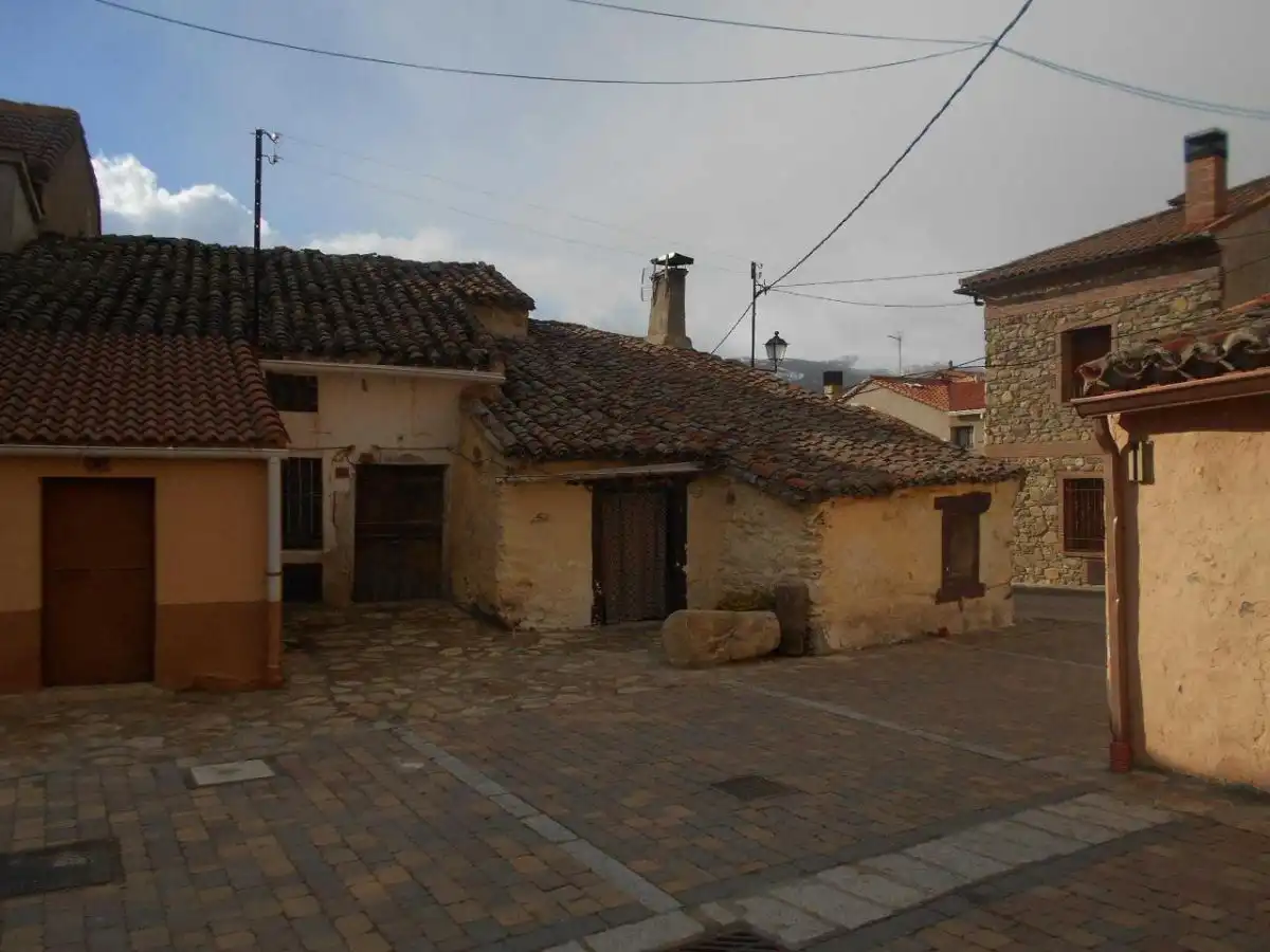 Vista exterior de Casa o chalet en venta en Villavieja del Lozoya con Terraza