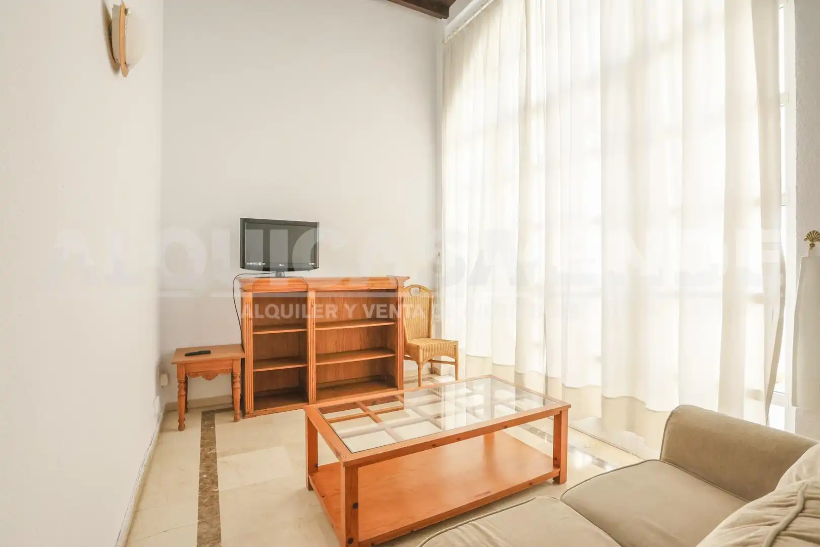 Sala de estar de Piso de alquiler en Sevilla con Aire acondicionado, Calefacción y Amueblado