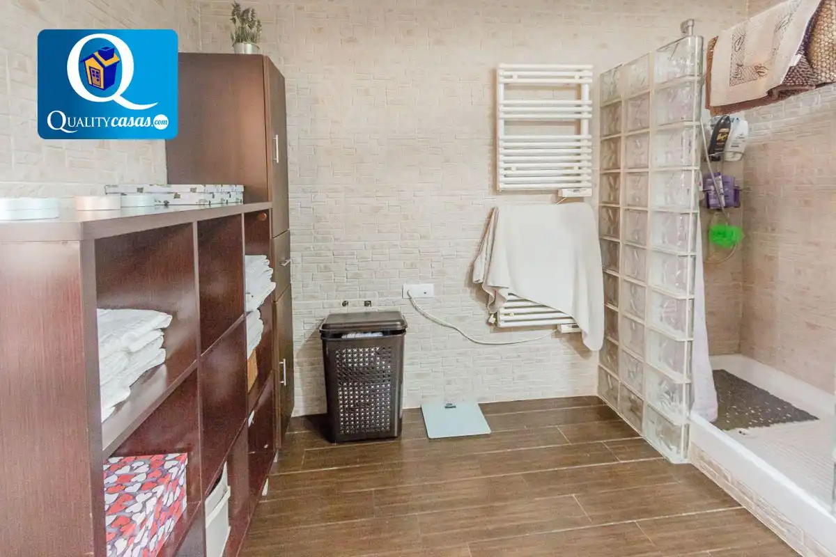 Baño de Casa o chalet en venta en Mutxamel con Aire acondicionado, Calefacción y Terraza