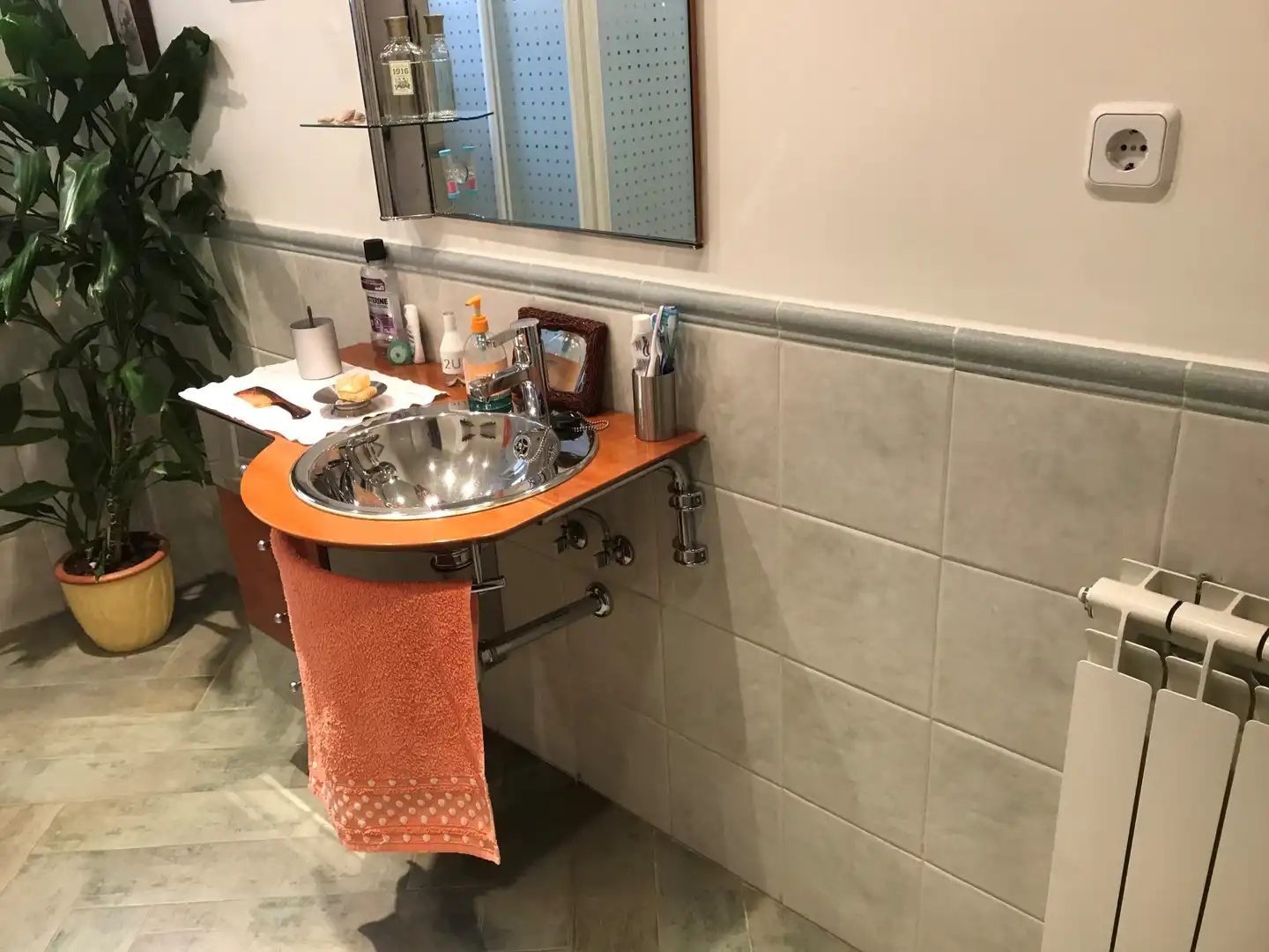 Baño de Piso de alquiler en Madrid con Aire acondicionado, Terraza y Trastero