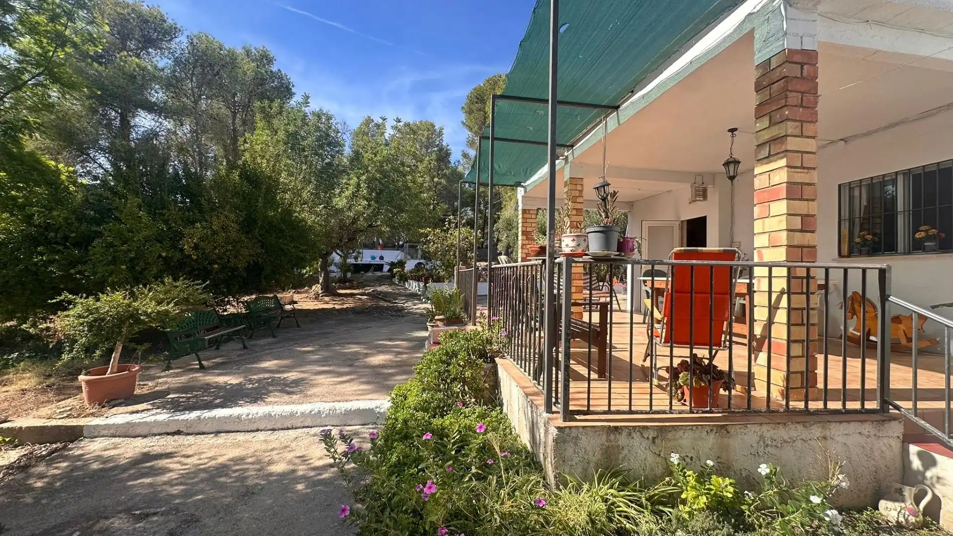 Exterior view of Houses for sale in Carlet  with Private garden, Terrace and Storage room
